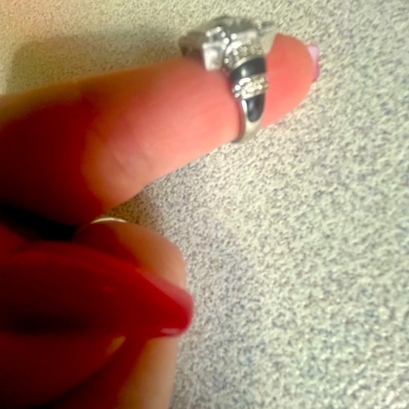 Ring - Picture 4 of 7